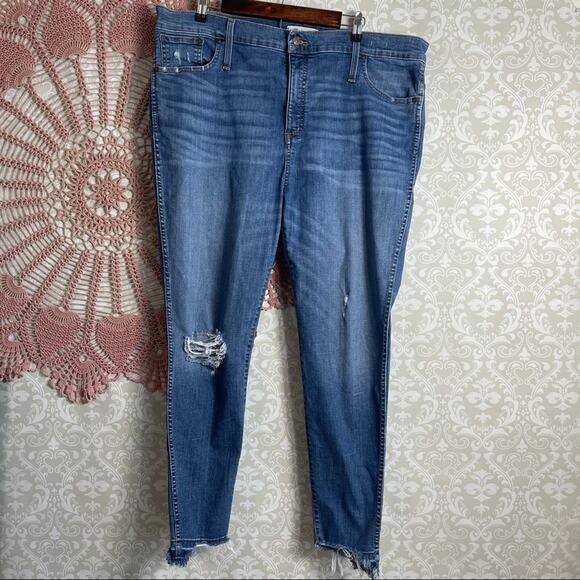 Madewell 10” High Rose Drop Step Hem Skinny Jeans - Picture 2 of 6